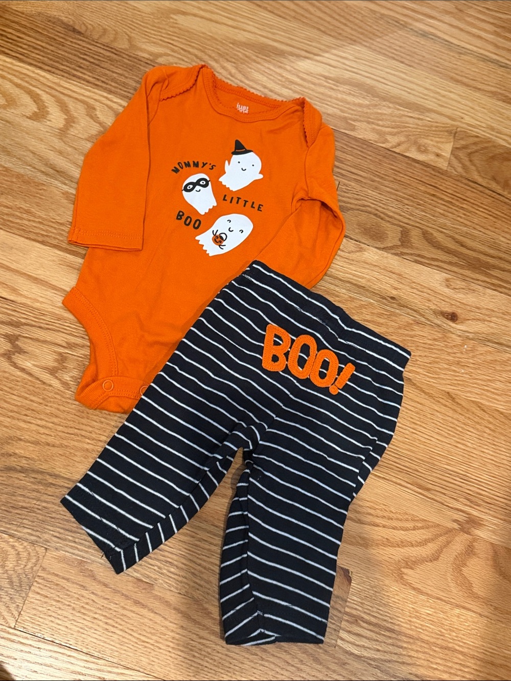 Carter's Orange Solid & Black Striped Halloween Outfit 0-3M